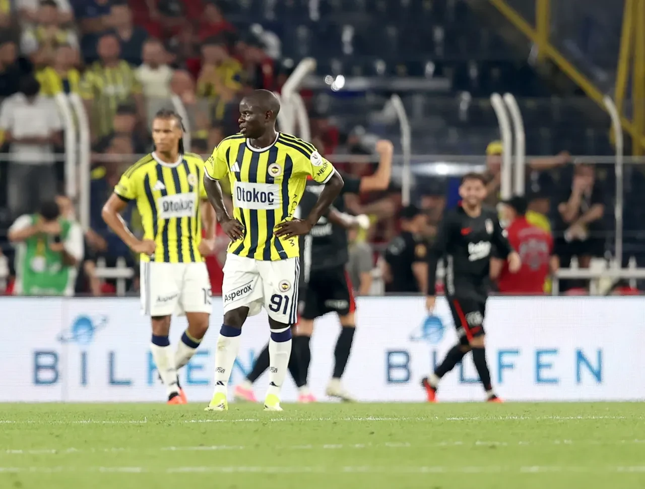 Derbi mağlubiyeti sonrası sular durulmuyor! İsmail Kartal'dan dikkat çeken transfer itirafı