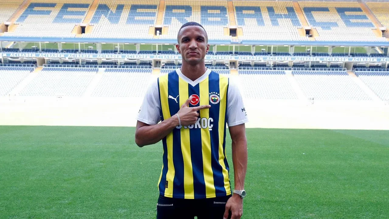 Fenerbahçe'de yaprak dökümü! Yıldız savunmacıyla yollar ayrılıyor: Yeni takımı belli oldu