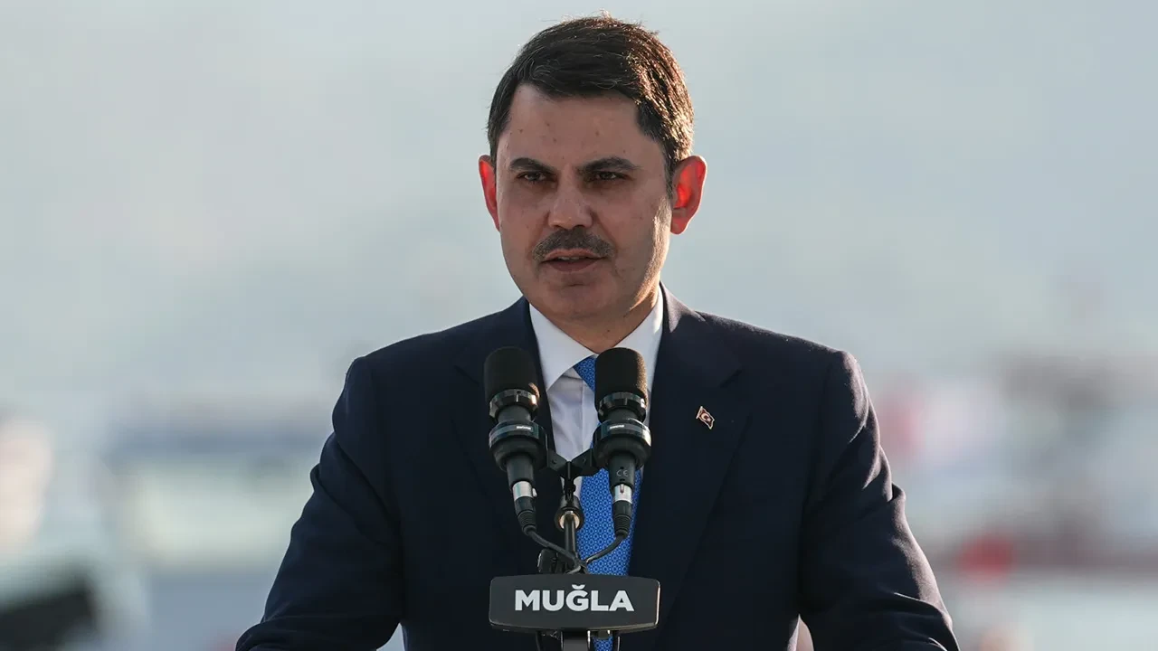 Murat Kurum: Fethiye Körfezi'nden 16 milyon metreküp dip çamurunu 3 yılda çıkarıp atacağız