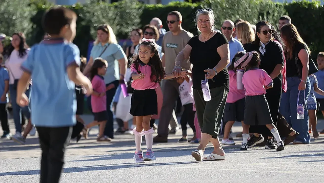 Okul zili çaldı, uzman uyardı! Çocuğunuzda bu belirtiler varsa dikkat: 15 gün çok kritik