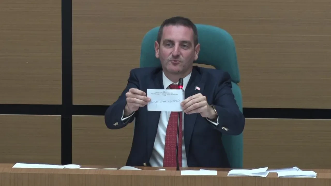 Özgür Çelik'in Üsküdar Belediyesi başkan vekilliği seçimiyle ilgili Ayhan Aydın iddiasına soruşturma