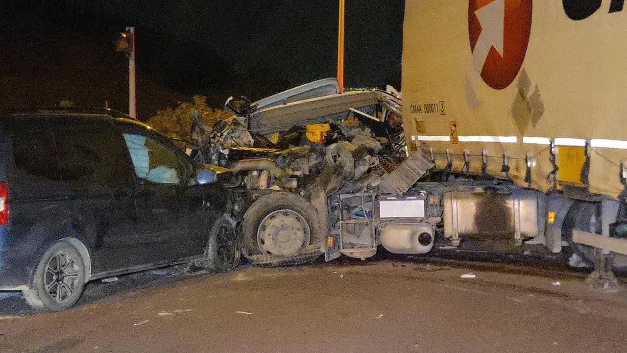Bursa'da tünel çıkışında feci kaza: 1 ölü, 7 yaralı