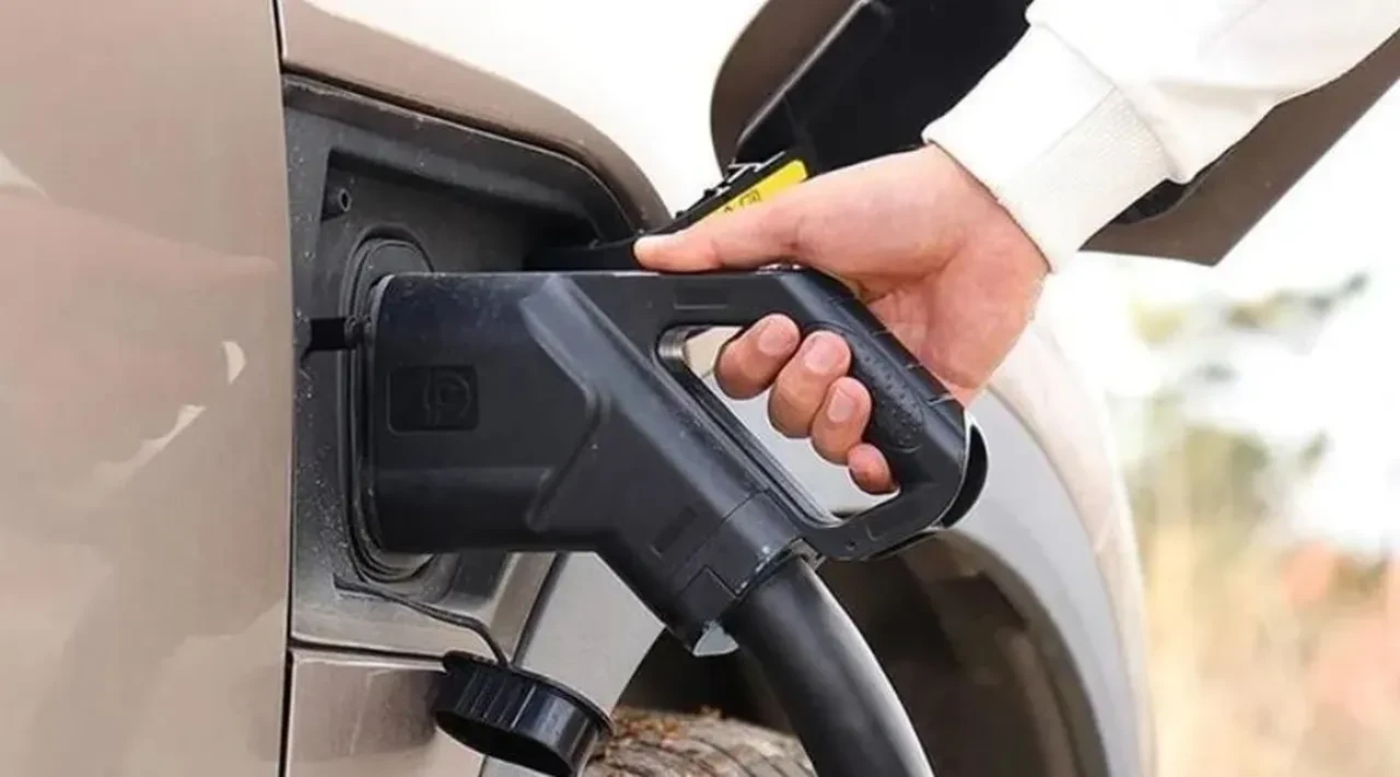 Elektrikli araç sahipleri dikkat! "Evde şarj yasağı" tartışmalarına açıklama