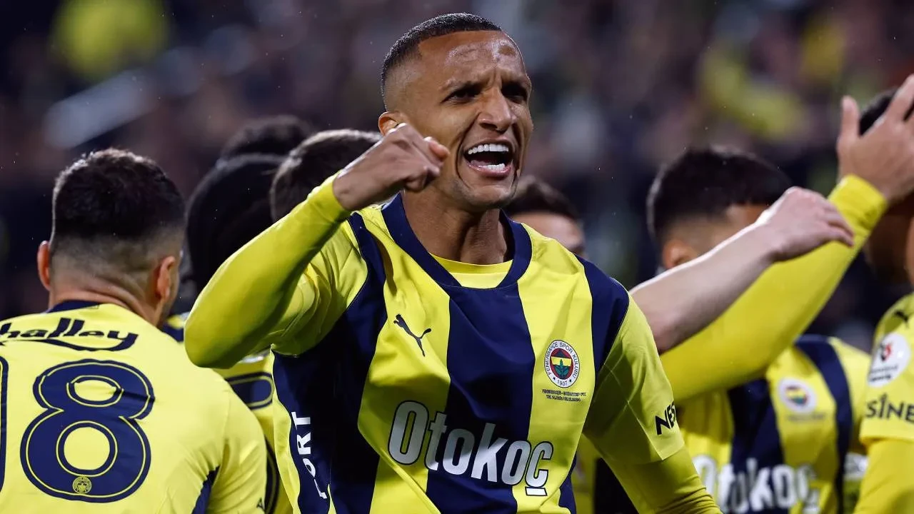 Fenerbahçe'de ayrılık açıklandı! Sarı-lacivertlilerden veda paylaşımı geldi