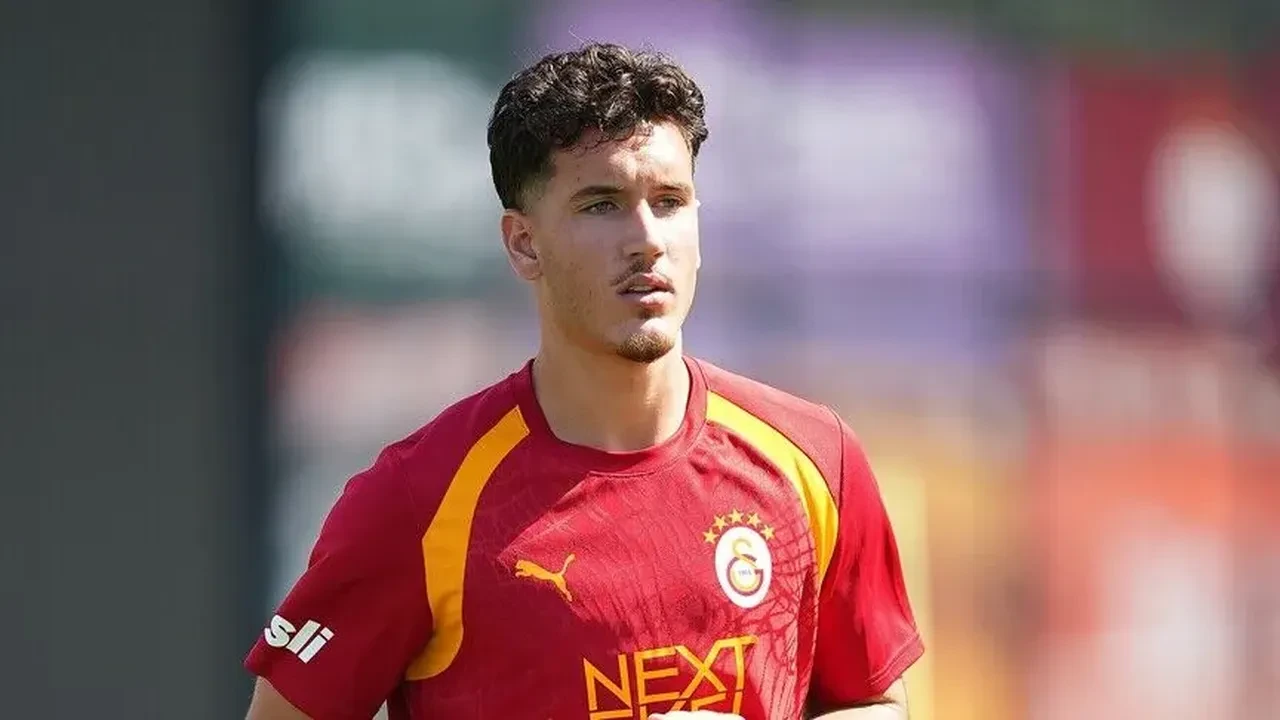 Galatasaray Sporting Lizbon deplasmanında! Okan Buruk'tan sürpriz karar: İşte dev maçın muhtemel 11'leri