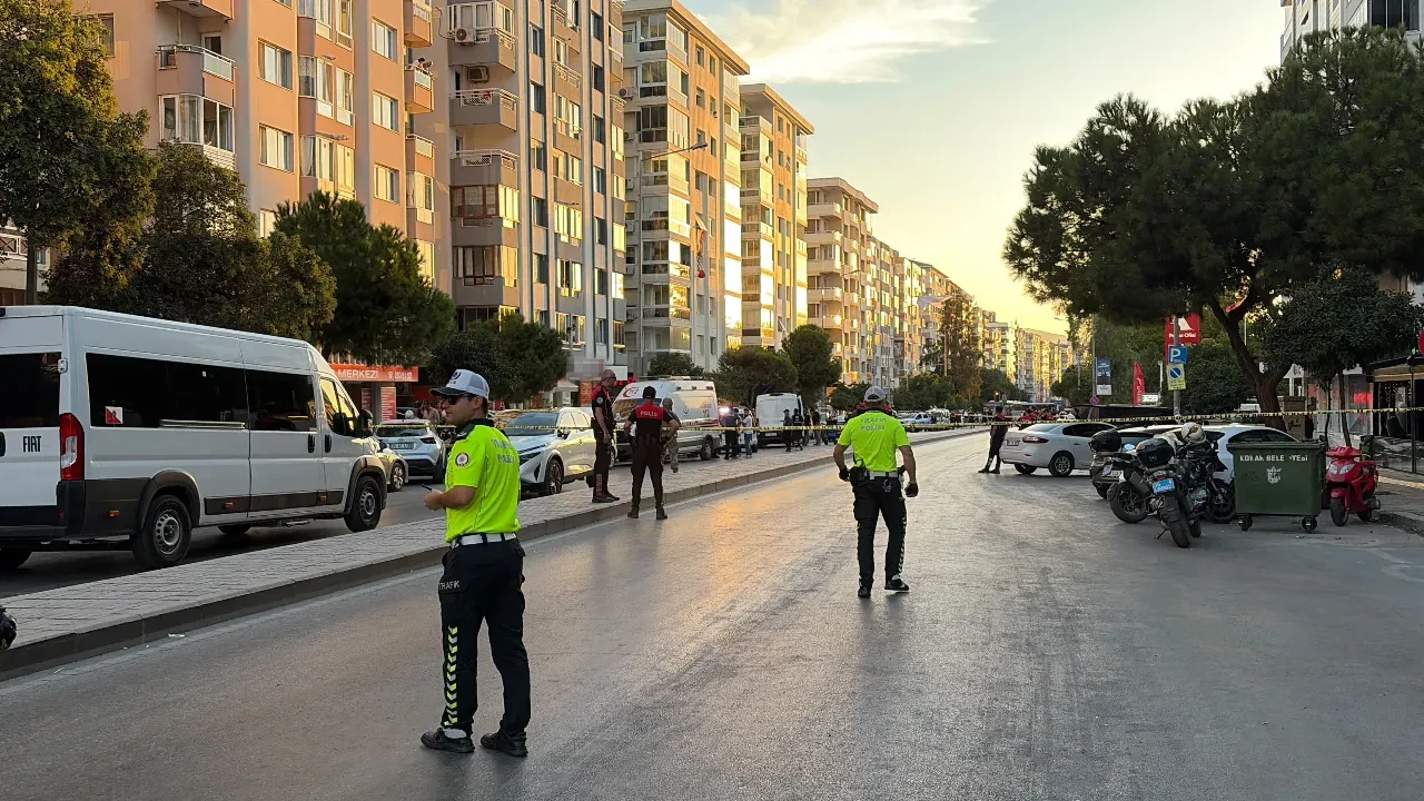 İzmir'de bankada soygun girişimi: 5 çalışanı rehin aldı
