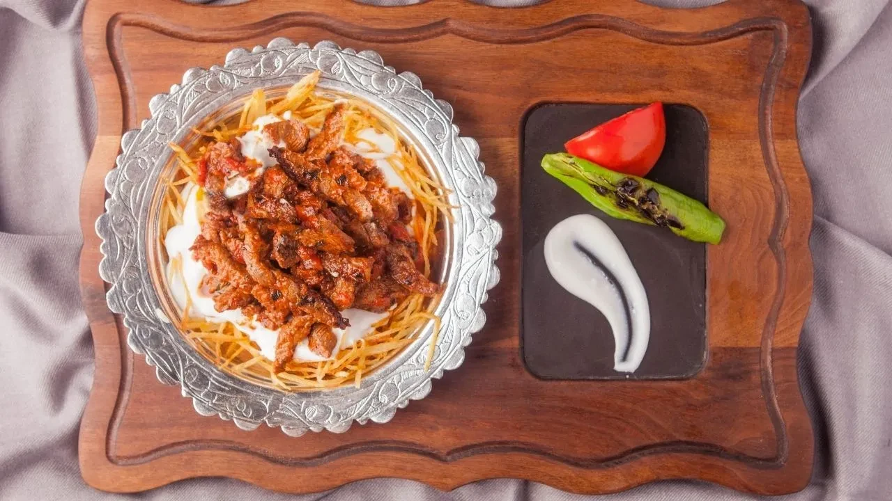 Masterchef Çökertme Kebabı tarifi ve yapılışı! Yılların esnafından orijinal tavuklu, etli Çökertme Kebabı sırrı