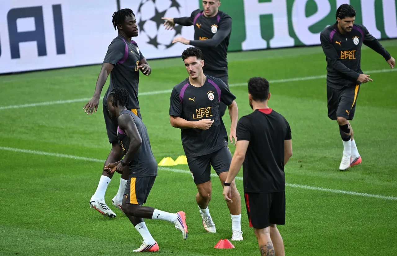 Okan Buruk'tan Sporting maçı öncesi sakatlık açıklaması: Nereden çıktı bilmiyorum