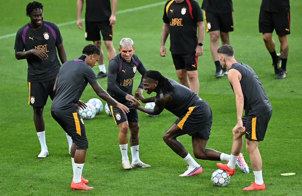 Rafael Leao'dan takım arkadaşlarına Sporting uyarısı