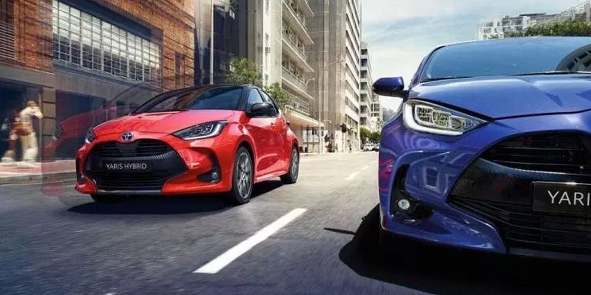 TOYOTA Yaris 1.0 Vision
-
Liste Fiyatı 330.400 TL 
-
1.5 Dream Multidrive S - 457.150 TL 
-
1.5 Dream X-Pack Multidrive S 485.350 TL
-
1.5 Flame Multidrive S 493.150 TL