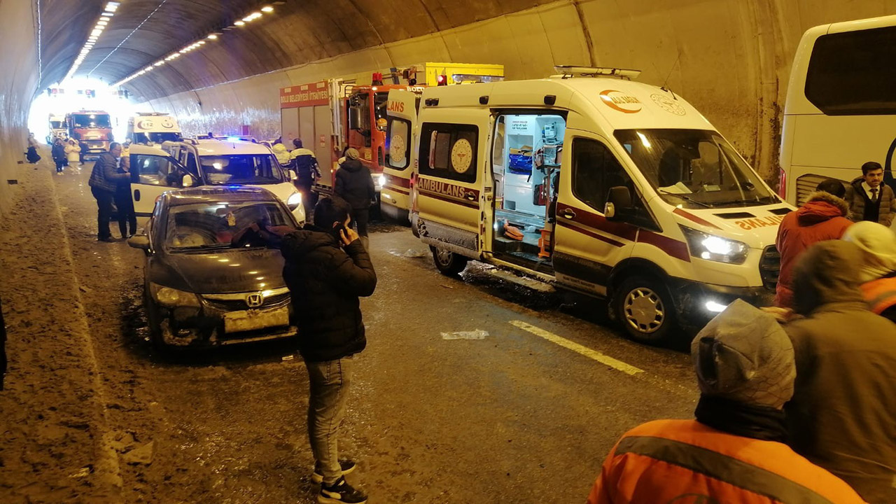 Kaza, TEM Otoyolu Bolu Dağı tüneli İstanbul istikametinde meydana geldi. Kazayı gören çevredeki vatandaşlar 112 Acil Çağrı Merkezine haber verdi. İhbar üzerine olay yerine sağlık, itfaiye ve polis ekipleri sevk edildi. 