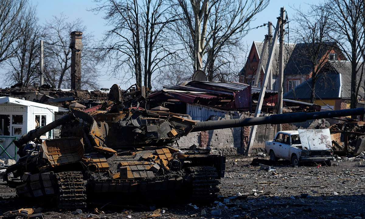 Mariupol’den kaçabilen şanslı siviller ise hayatlarında bir daha unutamayacakları görüntülerle karşılaştı.
