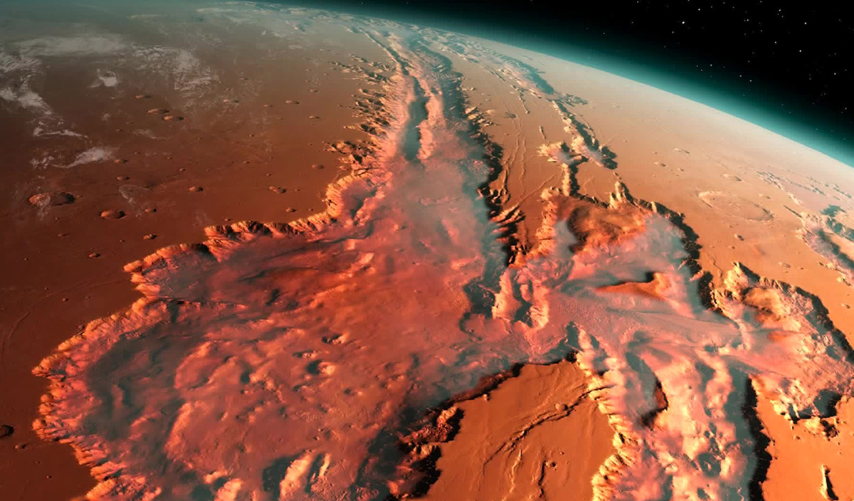 2030’lu ve 2040’lı yıllarda SpaceX, Starship roketleri ile her iki yılda bir yaklaşık 100 insan taşıyan bin roketi Mars’a göndermeyi planlıyor. Ancak geçtiğimiz yıl Elon Musk, Mars'a gidecek ilk insanların muhtemelen öleceğini söylemişti. Bu açıklaması ile günlerce konuşulan iş insanı yeniden ürkütücü tahminlerle gerçekleri açıkladı.