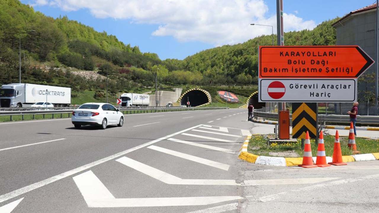 Çalışma yapılacak süre boyunca TEM’in İstanbul yönü araç trafiğine kapatılarak sürücüler D-100 Karayolu’na yönlendirilecek.