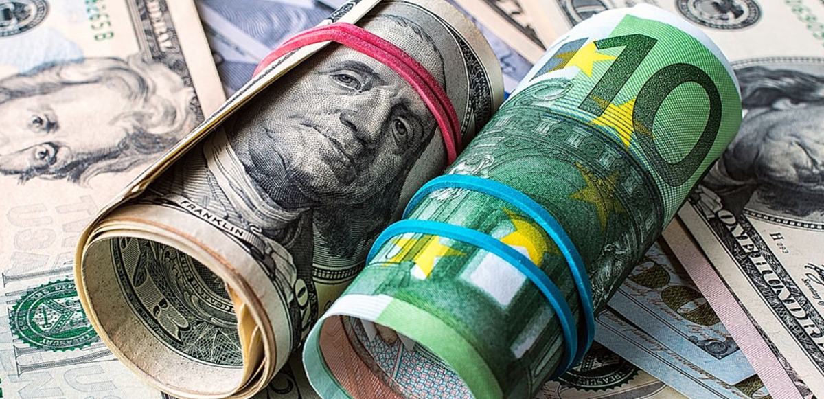 <p>''Euro/TL kuru 17,50 bandında yeni güne başladı. Euro/dolar paritesi 1.06 yatay seyir devam ediyor. <strong>Paritede yaşanan yatay seyir dolar/TL kuru ile beraber euro/TL kurunun yükselişini de destekliyor. MB faiz kararı fiyatlara yön verdi. TCMB politika faizini yüzde 14'te sabit tuttu. Kararın ardından dolar 16,42 seviyesinden işlem görüyor. Maceraya atılmayın.''</strong></p>