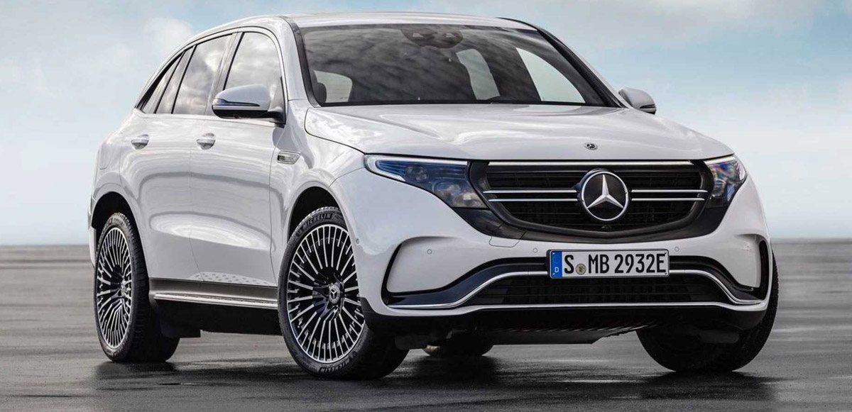 <h3>MERCEDES EQC</h3><p>Menzil değeri en az 400 en fazla ise 500 kilometre olarak açıklanan Mercedes Benz EQC, 80 kWh bataryadan güç alıyor.<br /><br />Hızlı şarj teknolojisi sayesinde yaklaşık 45 dakikada yüzde 80 gibi bir batarya doluluğuna erişen EQC için geliştirilen özel şarj sistemi standart kaynaklardan üç kat daha hızlı güç akışı sağlama kapasitesine sahip.<br /><br />Fiyat: 2 milyon 5 bin TL</p>