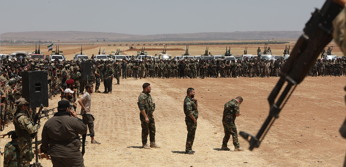 <p>SMO güçleri, zaman zaman tatbikatlar yaparak terör örgütü YPG/PKK karşısındaki pozisyonunu pekiştiriyor.</p>