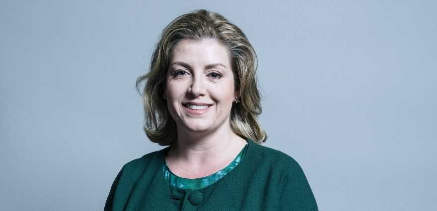 <p>PENNY MORDAUNT</p><p>Eski bir sihirbaz asistanı olan Penny Mordaunt, 2019'da İngiltere'nin ilk kadın savunma bakanı olarak tarihe geçti.</p>