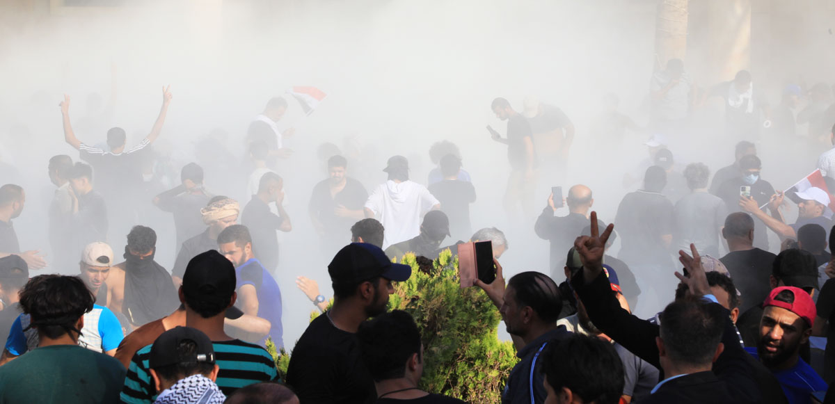 <p>Destekçileri ile güvenlik güçleri arasında çıkan çatışmalarda ölü sayısı 13'e, yaralı sayısı 350'ye yükseldi. Federal Polis Gücü Komutanı ve beraberindeki bir kişinin de yaralandığı aktarıldı.</p>