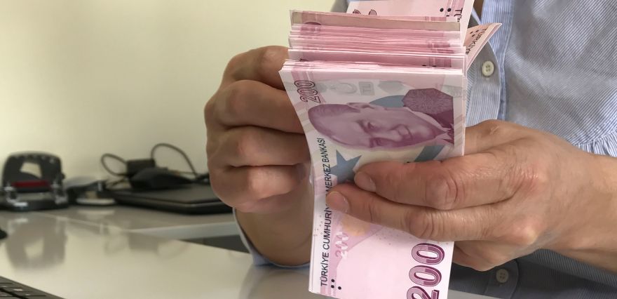 <p>Bu 3 kurumun yanı sıra SSK (4A), Tarım Bağ-Kur'u, Esnaf Bağ-Kur'u, Tarım SSK (EK-5), Banka sandıkları, Memurlar (4C), staj sigortası, çıraklık sigortası gibi farklı emeklilik sistemleri de bulunuyor.</p>