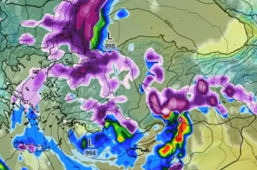 <h3><strong>İSTANBUL'A KAR NE ZAMAN YAĞACAK 2023?</strong></h3><p>Dün nispeten İstanbul'da daha sıcak bir gün yaşanmıştı. Cumartesi gününün gecesine doğru kar havası tekrardan İstanbul'a geri dönüyor. Yağış konusu, kaç saatte ne kadar düşeceğiyle ilgili olsa da kar beklentisi haritasına göre İstanbul'da 50 cm'ye kadar kar olabilir. En azından 20 santimetreyi aşan kar yağışı İstanbul'da bekleniyor.</p>