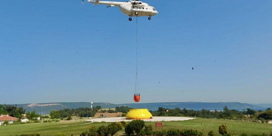 <p>Deniz Vargün, yaptığı yazılı açıklamada, kaptan pilot Emre Can Taşçı ve yazılım ekibiyle üzerindeki GPS sistemiyle pilota konum ve özel bir yazılımla havuzdaki su seviyesi hakkında bilgilen veren 