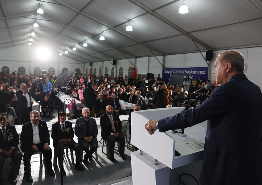 <h3>KILIÇDAROĞLU'NA TEPKİ</h3><p>Millet İttifakı'nın cumhurbaşkanı adayı Kemal Kılıçdaroğlu'nun HDP ziyaretini eleştiren Erdoğan, <strong> 