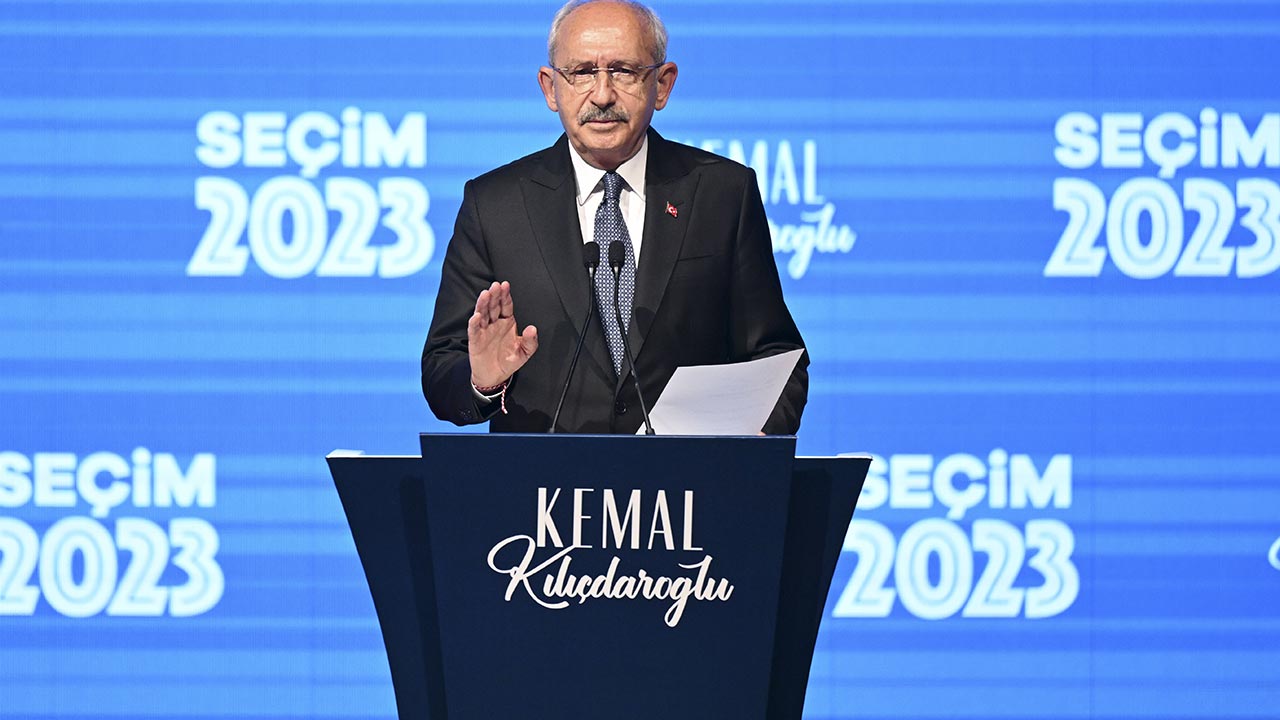 <p><strong>Kılıçdaroğlu'nun en az oy aldığı iller ise şu şekilde:</strong></p><p>Malatya %27,02<br />Kilis % 26,96<br />Kastamonu % 26,64<br />Kütahya % 26,38<br />Düzce % 24,91</p>