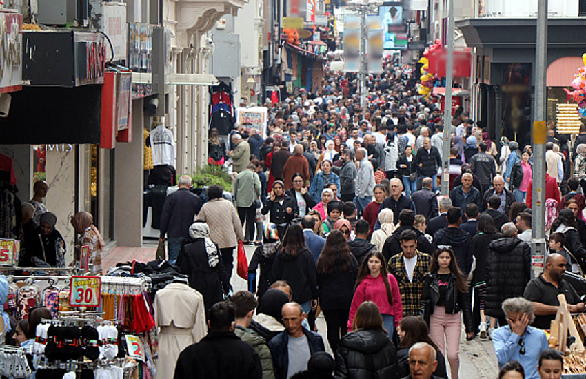 <p><strong>2- SAMSUN</strong></p><p>Anket sonucuna göre şehrin Samsun’un yüzde 60'ı sinirli olarak kayda geçti.</p>