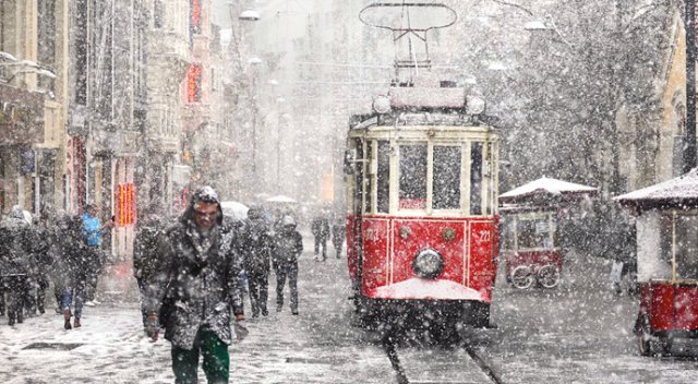 Bugün kuzeybatı kesimlerde 2 ila 4 derece düşüş bekleniyor. 
