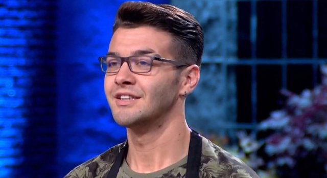 MasterChef Türkiye’ye Atakan
Atakan MasterChef Türkiye’ye 15 eylül akşamı Zeynep ile birlikte dahil oldu