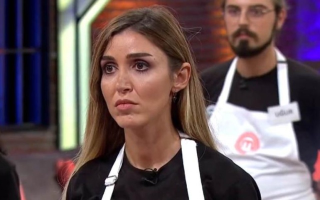 MasterChef Türkiye Ezgi
Ezgi 1990 doğumludur ve deneyimli bir pastacıdır.