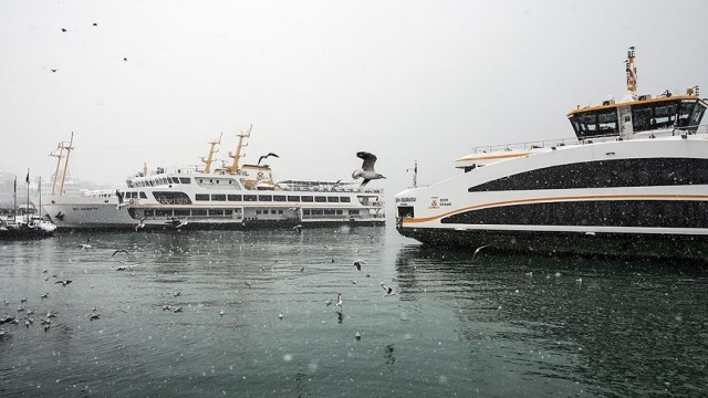 25.09.2018 07:30 tarihindeki İstanbul (Eminönü/Sirkeci) - Bursa (Mudanya) seferi olumsuz hava koşulları nedeniyle iptal edilmiştir. 
25.09.2018 09:00 tarihindeki Bursa (Mudanya) - İstanbul (Eminönü/Sirkeci) seferi olumsuz hava koşulları nedeniyle iptal edilmiştir. 
