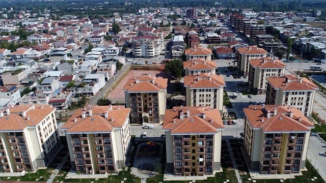 Bu yıl kiralar çok arttığı için bu haktan yararlanan ev sahiplerinin sayısı da arttı. Aksi halde 'evi boşalt' diye bir durum söz konusu olamaz.