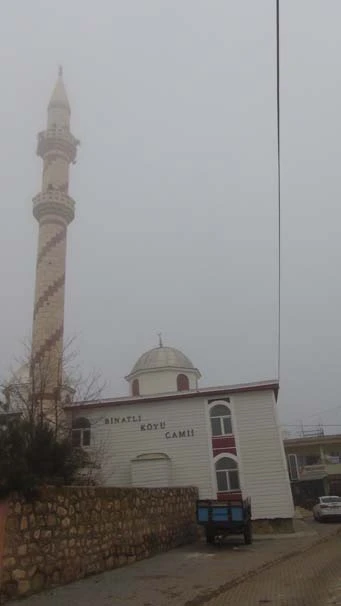 Dolandırıcılar köye dadanınca köy imamı anonsla uyardı