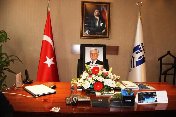 Belediye Başkanı hıçkıra hıçkıra ağladı