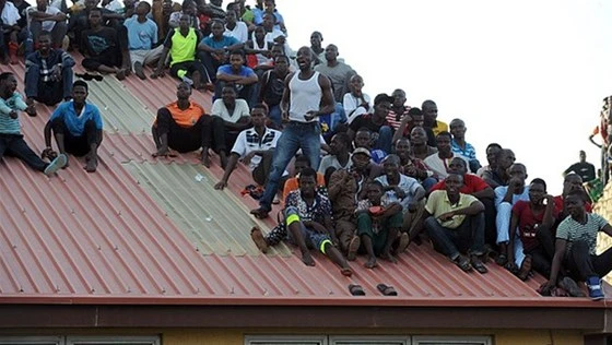 Nijerya-Mısır maçında inanılmaz görüntüler!