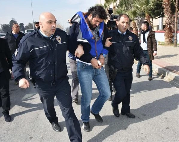 İzmir'de korkutan kovalamaca, silah sesleri duyuldu