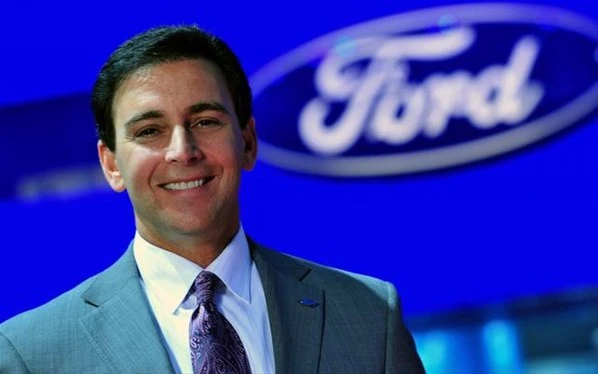 Ford'un CEO'su değişti!