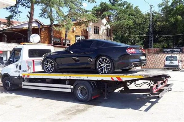 5 yıldızlı otelde ailecek sefa sürerken yakalandılar