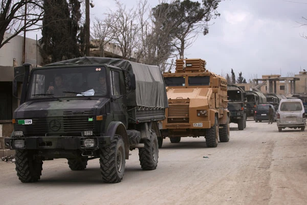 Türk askeri konvoyu El Bab yolunda