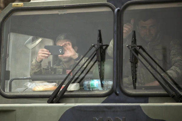 Türk askeri konvoyu El Bab yolunda