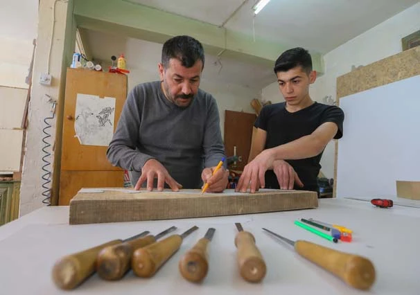 Oymalarıyla Cumhurbaşkanlığı Külliyesi'ne ve Beyaz Saray'a girdi