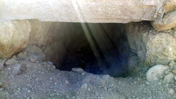 Üniversiteye yol yapılırken Roma dönemine ait mezar bulundu