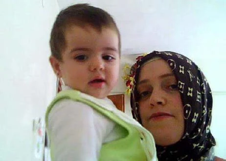 Minik Elanur zeytin çekirdeği yüzünden yatağa mahkum oldu