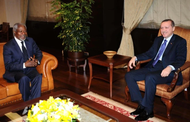 Kofi Annan hayatını kaybetti (Kofi Annan kimdir, ne iş yapar)