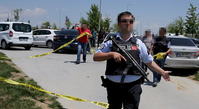 Arnavutköy'de polise ateş açıldı, 1 polis şehit