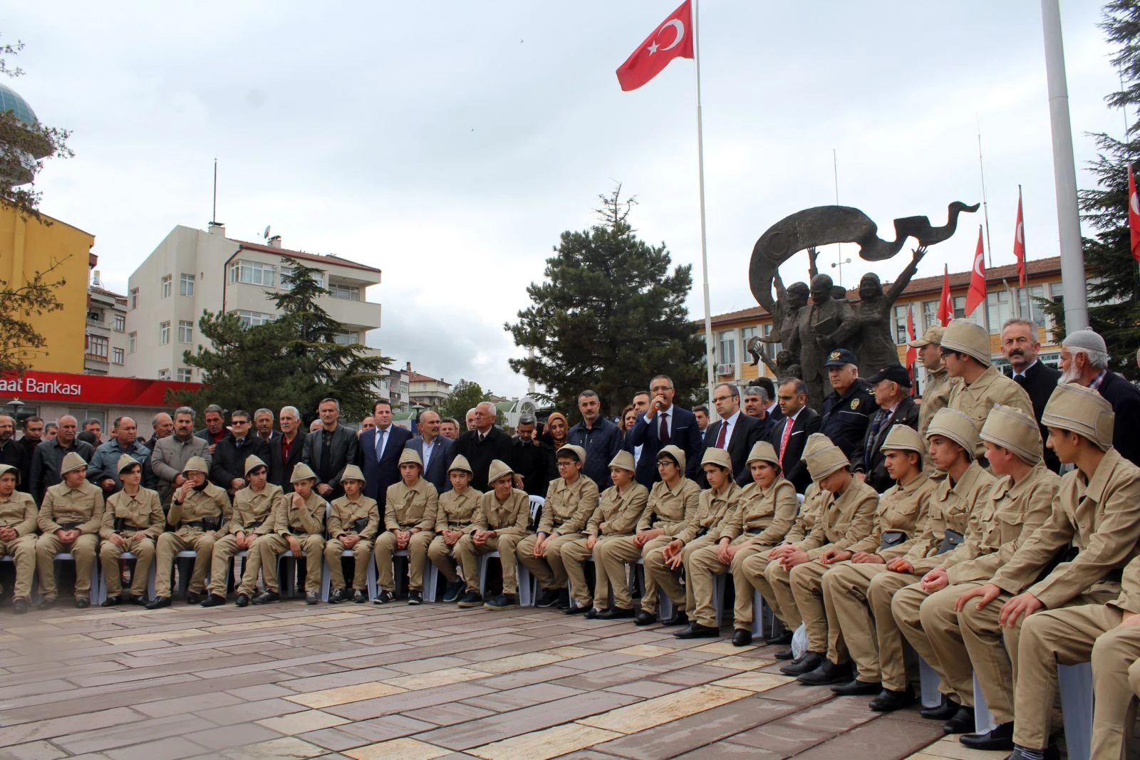 Onbeşliler Çanakkale yolunda