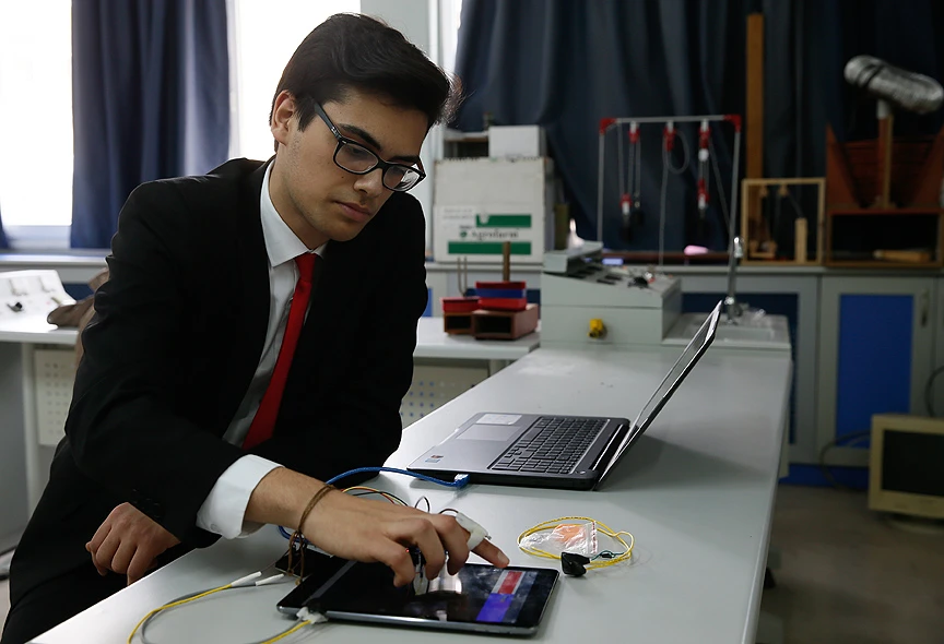 Görme engelliler resimleri titreşimle hissedecek