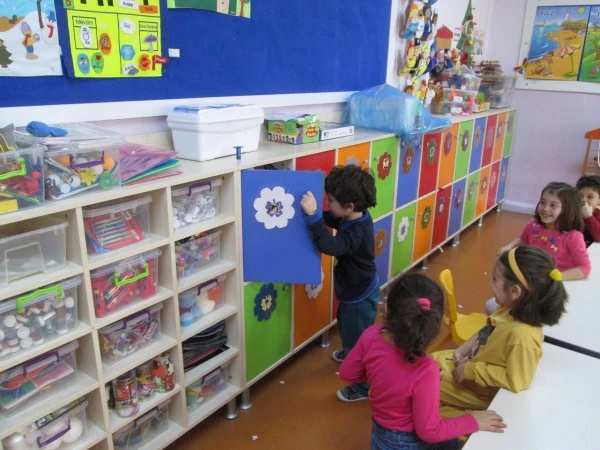 4 yaşındaki çocuklar için eğitici ve eğlenceli oyunlar